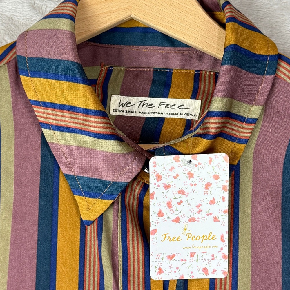 We The Free: Free People Blouse Women XS All Smiles Top Striped Snap Front NWT - Picture 3 of 12